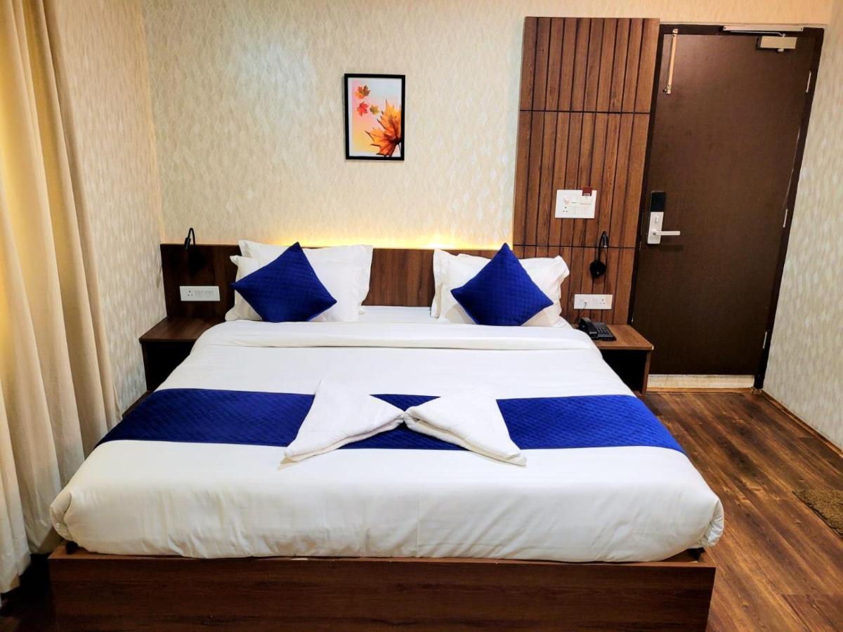 Hotel Royal Plaza Srīnagar Eksteriør billede