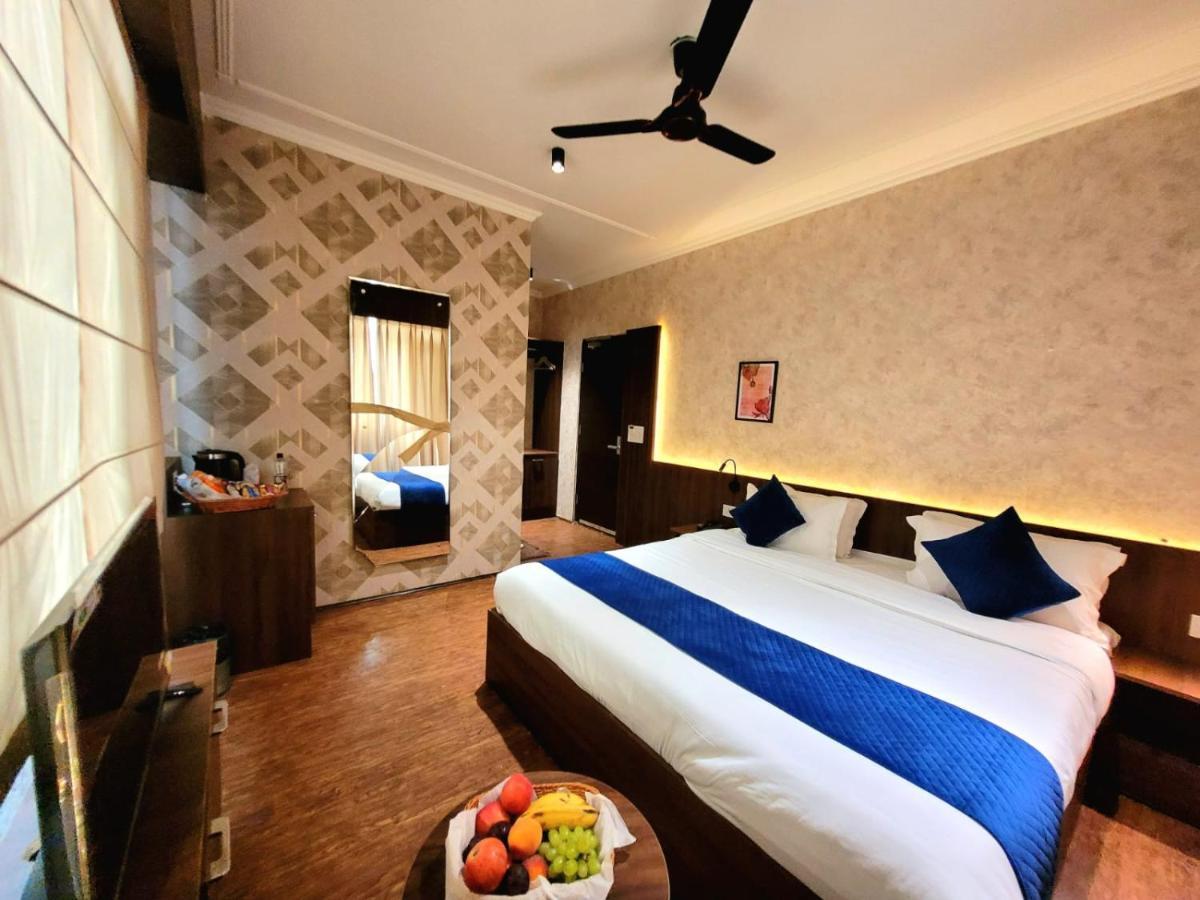 Hotel Royal Plaza Srīnagar Eksteriør billede