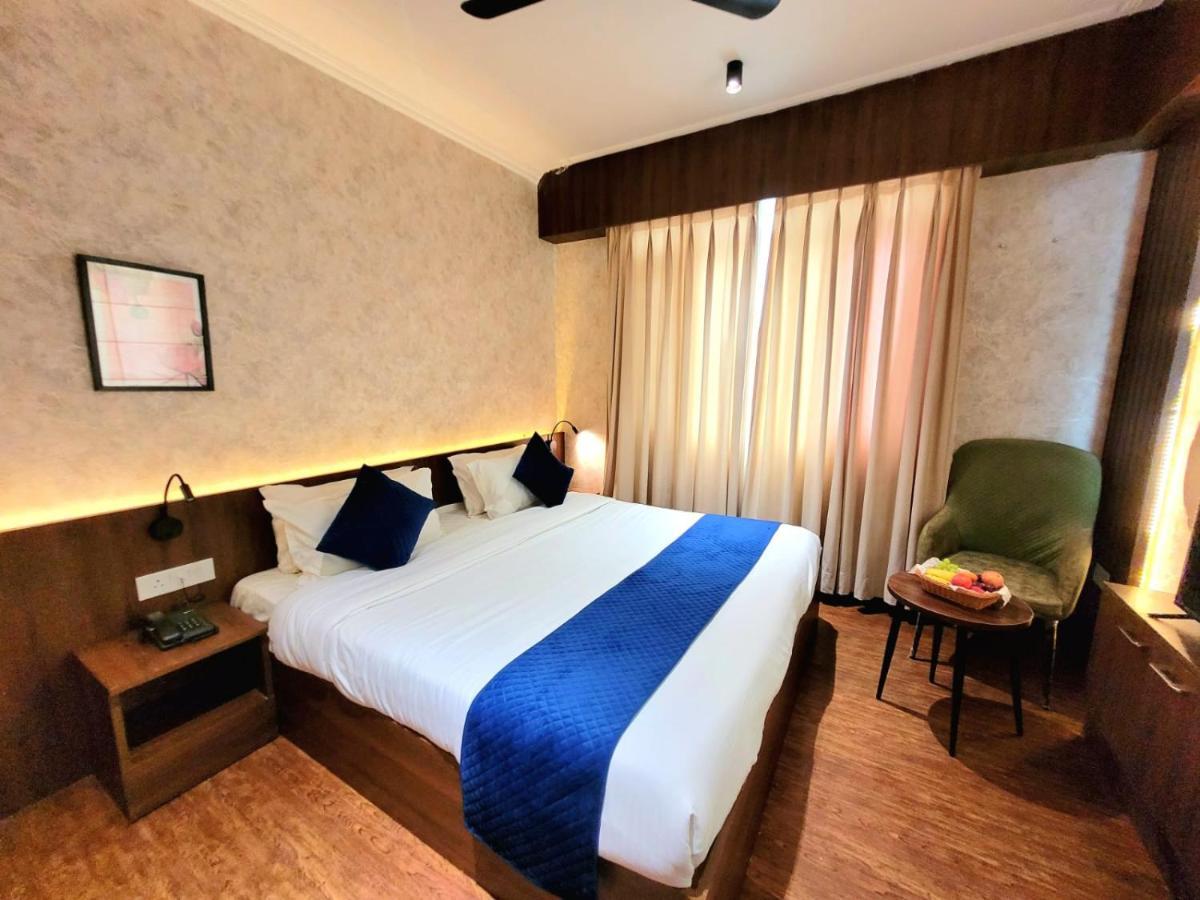 Hotel Royal Plaza Srīnagar Eksteriør billede